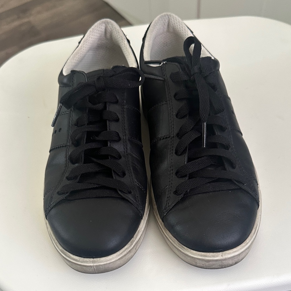 Ecco Black Leather Women's Shoes